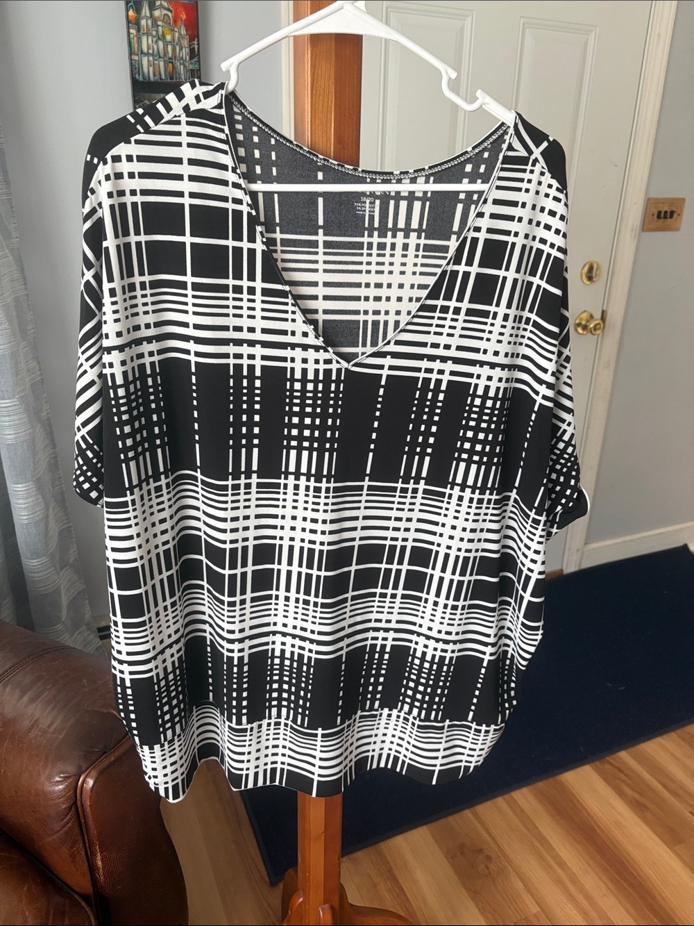 Lane Bryant Black & White Plaid V-Neck Tunic